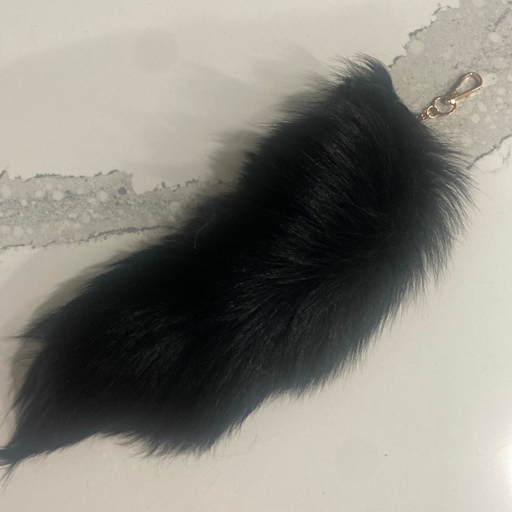 Fox Tail Keychain‎
